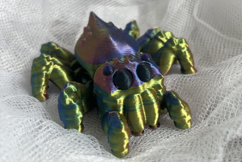 3D Print Zirneklis ar Krāsu Maiņas Efektu